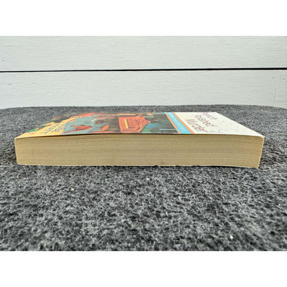 French Polished Murder by Elise Hyatt (Paperback) - Image 5