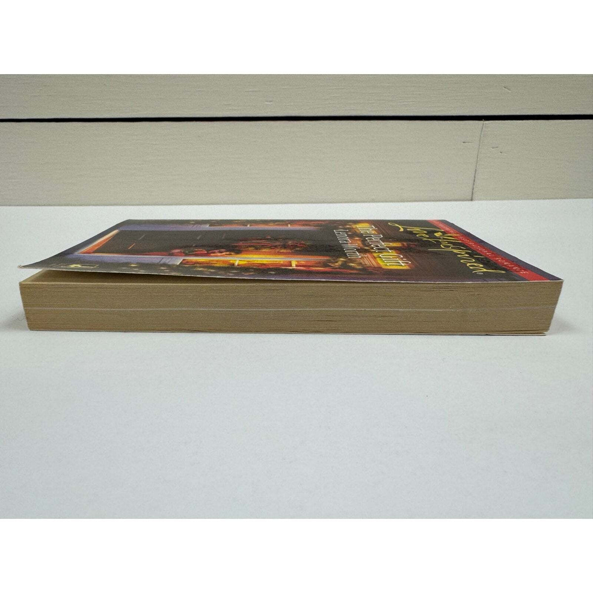 The Perfect Gift by Lenora Worth (Paperback) - Image 5