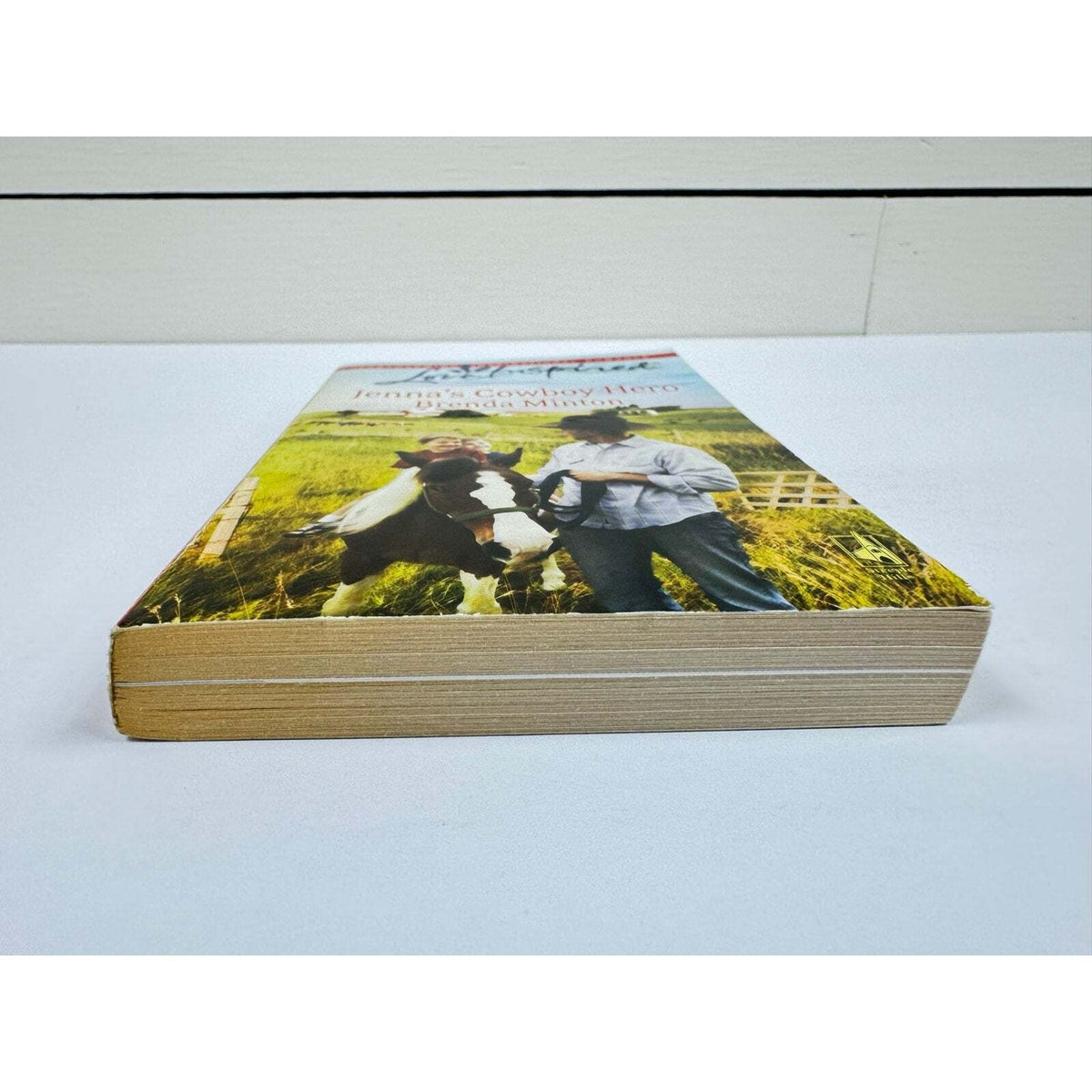 Jenna's Cowboy Hero by Brenda Minton (Paperback) - Image 4