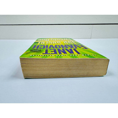 Top Secret Twenty-One by Janet Evanovich (Paperback) - Image 5