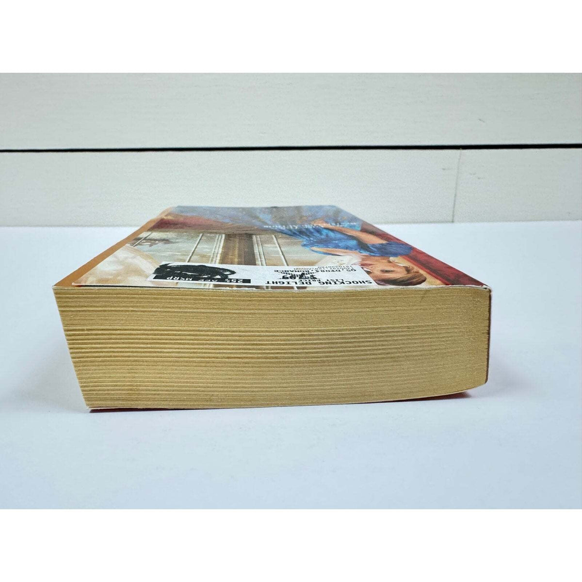 A Shocking Delight by Jo Beverley (Paperback) - Image 6