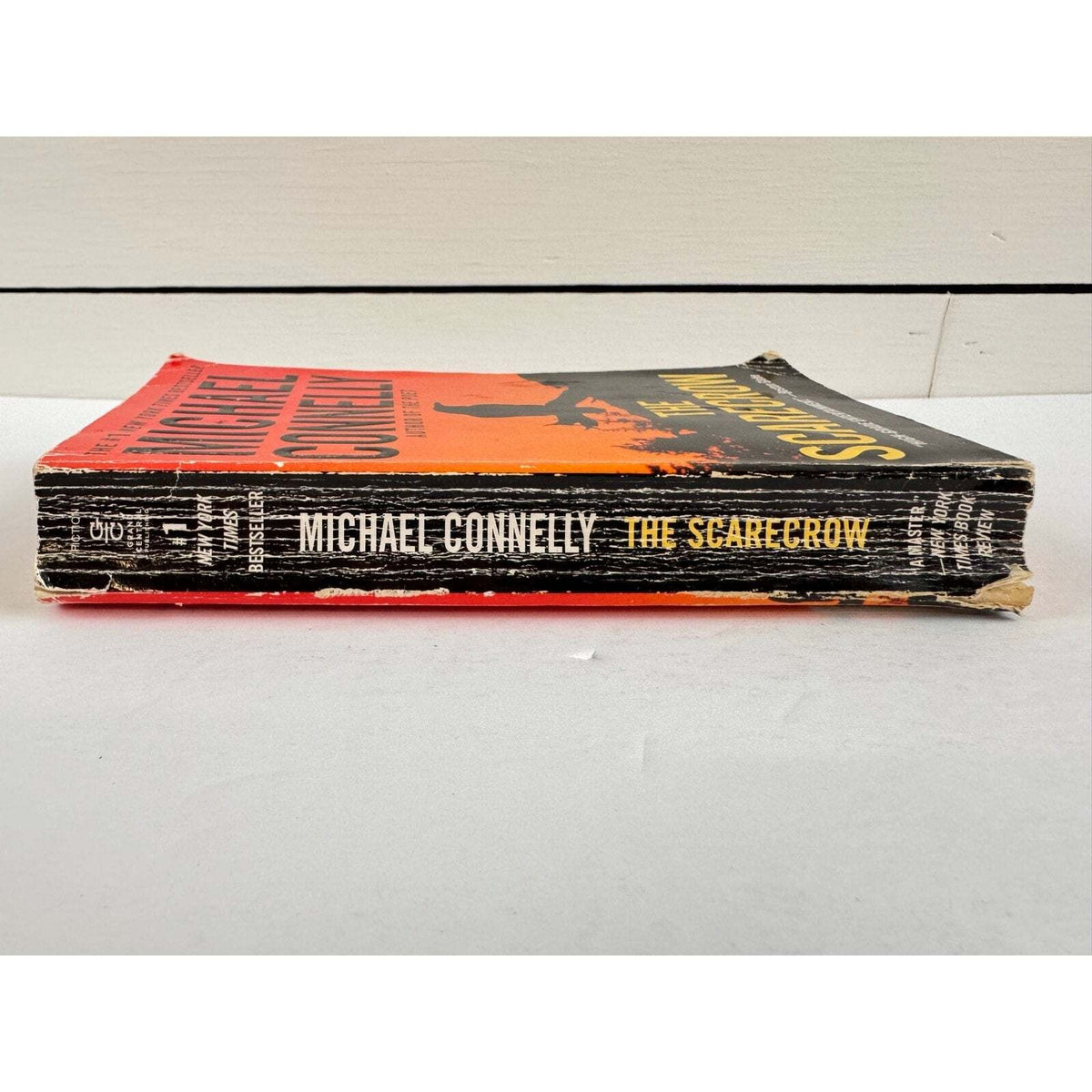 The Scarecrow by Michael Connelly (Paperback) - Image 3