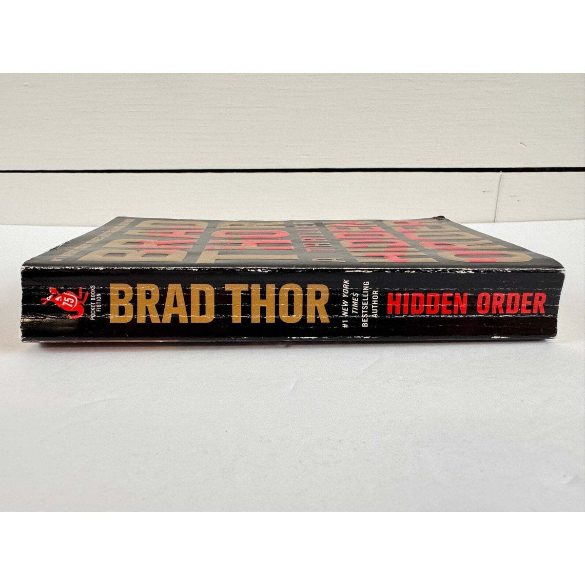Hidden Order by Brad Thor (Paperback) - Image 3
