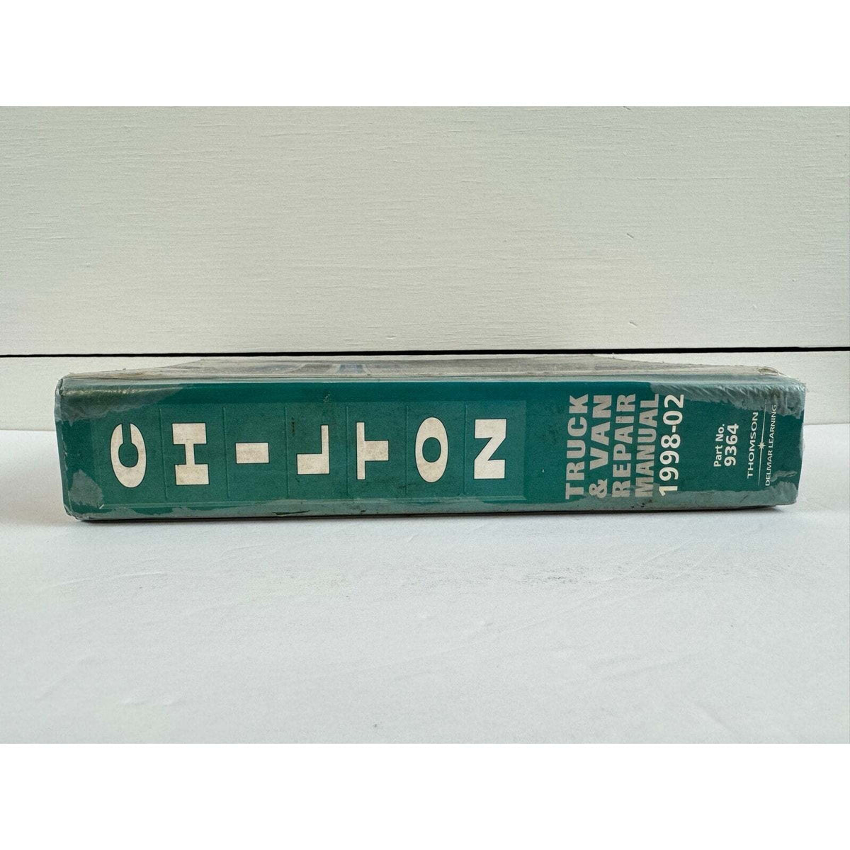 Chilton’s Truck and Van Repair Manual, 1998-2002 - Perennial Edition (Hardcover) - Image 3