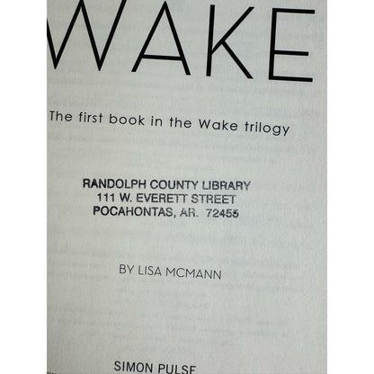 Wake by Lisa McMann (Paperback)