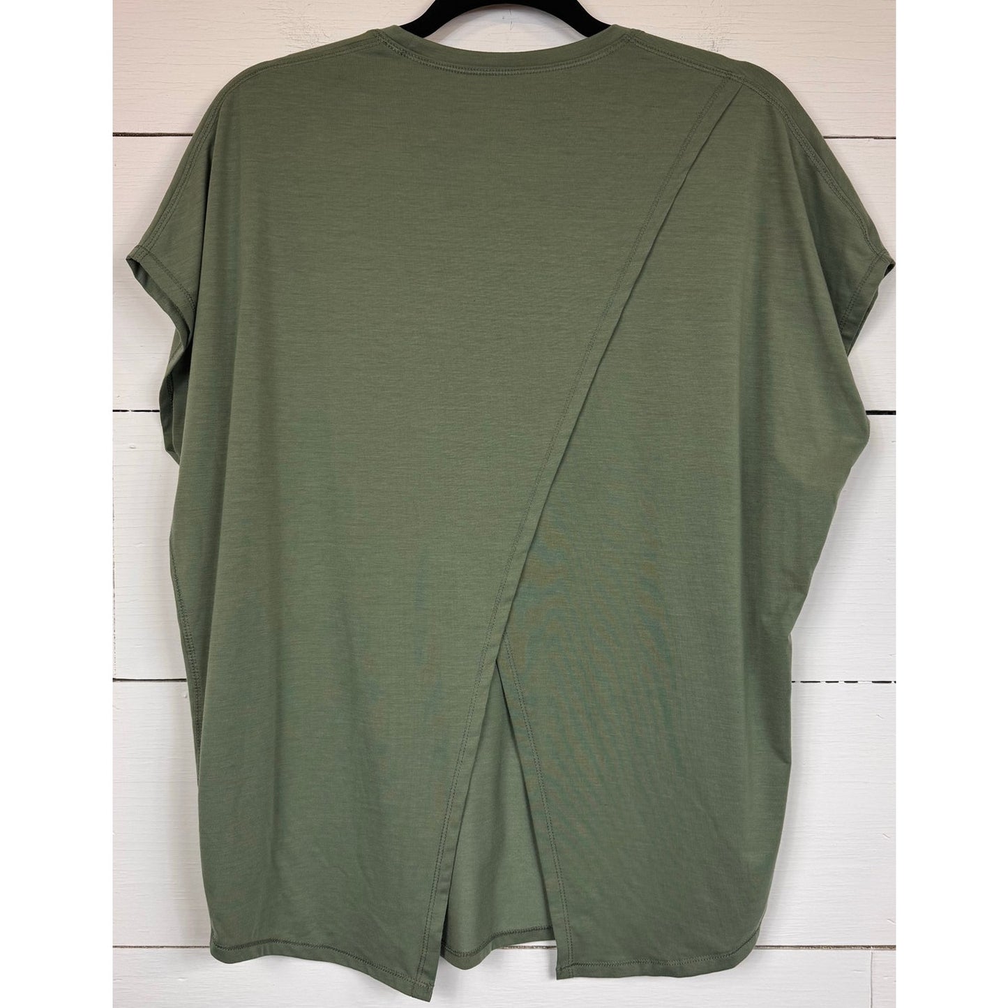 Athletic Works Green T-Shirt Women's Size Small