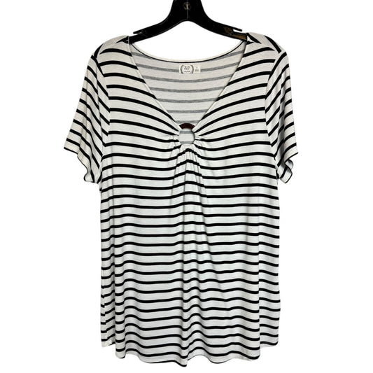 Maurices Short Sleeve Top Women's Size 0
