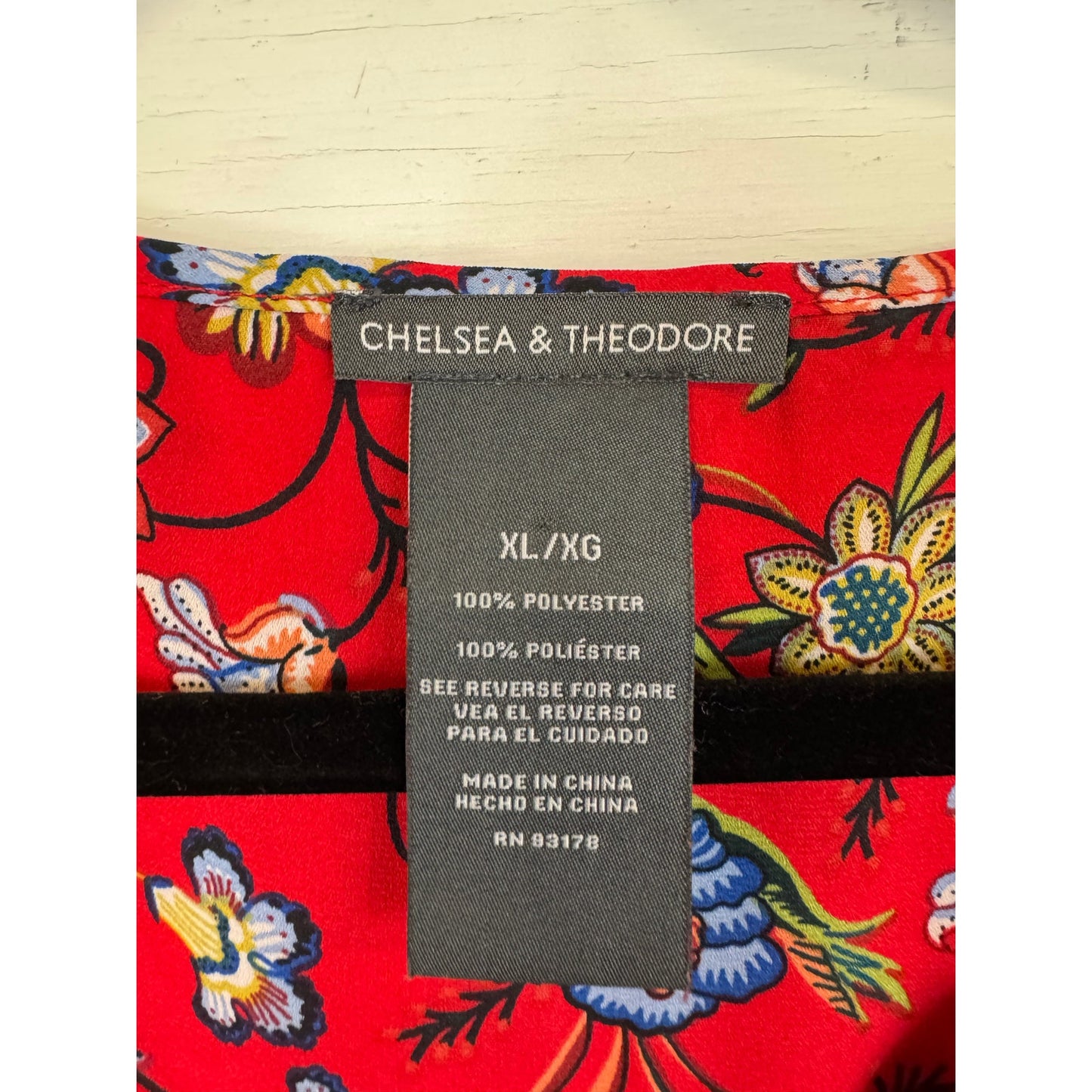 Chelsea & Theodore Red Floral Blouse Women's Size XL