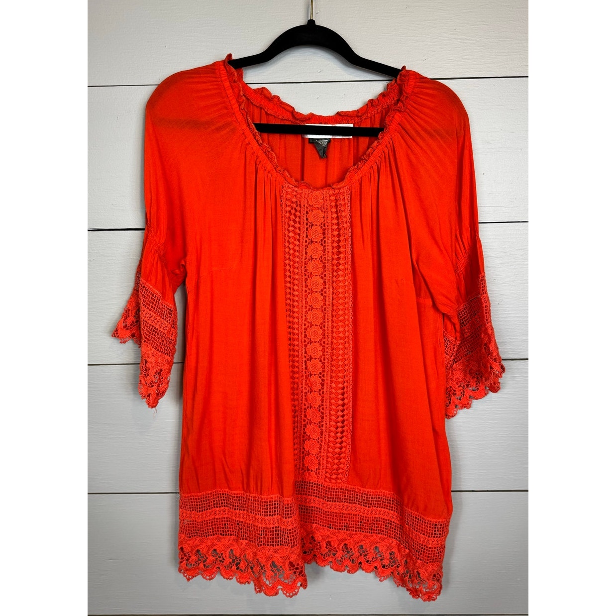 Urban Mangoz 3/4 Sleeve Top Women's Size XL