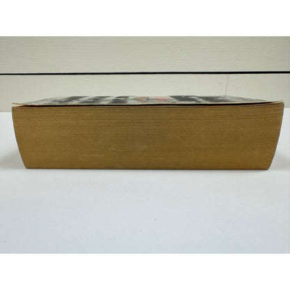 Clear and Present Danger by Tom Clancy (Paperback)