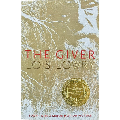 The Giver by Lois Lowry (Paperback)