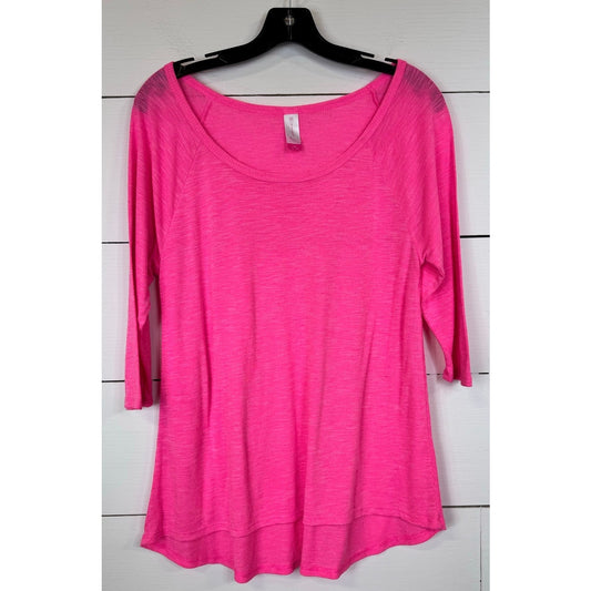 No Boundaries 3/4 Sleeve Top Women's Size Large