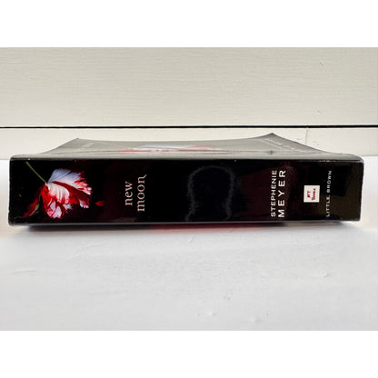 New Moon by Stephenie Meyer (Paperback)