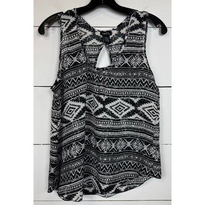Rue21 Black and White Sleeveless Blouse Women's Size Medium