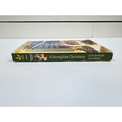 A Snowglobe Christmas by Linda Goodnight (Paperback)
