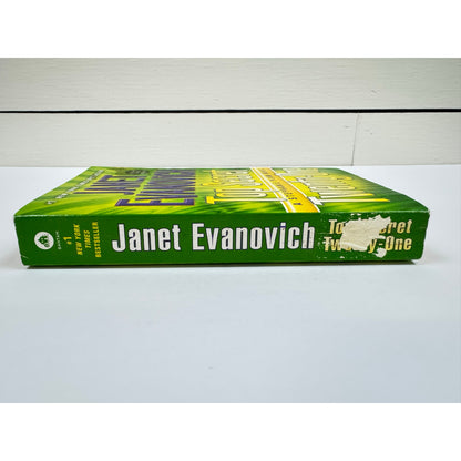 Top Secret Twenty-One by Janet Evanovich (Paperback)