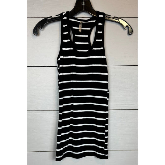 Heart Hips Thank Top Women's Size Small