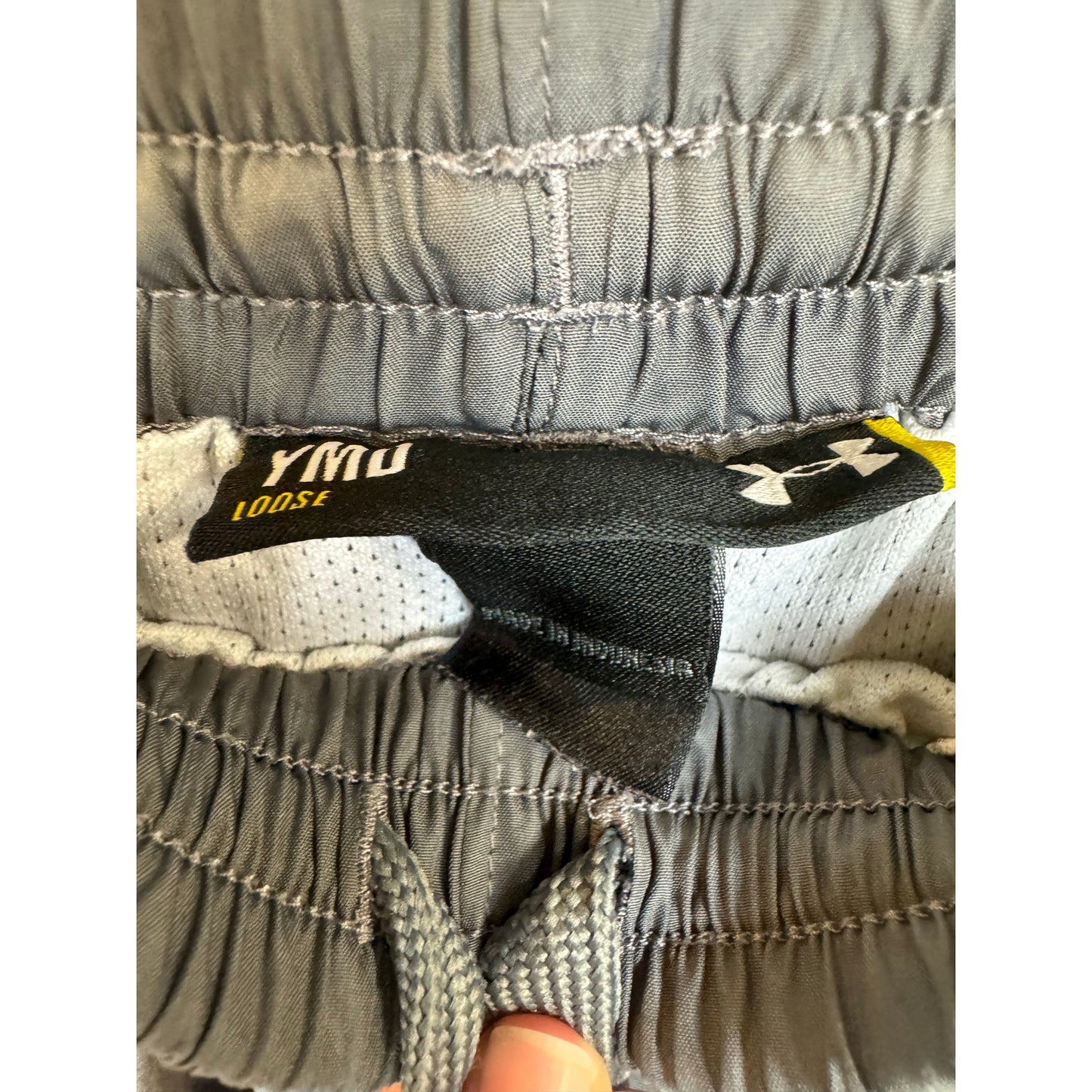 Under Armour Athletic Pants Boy's Size Medium