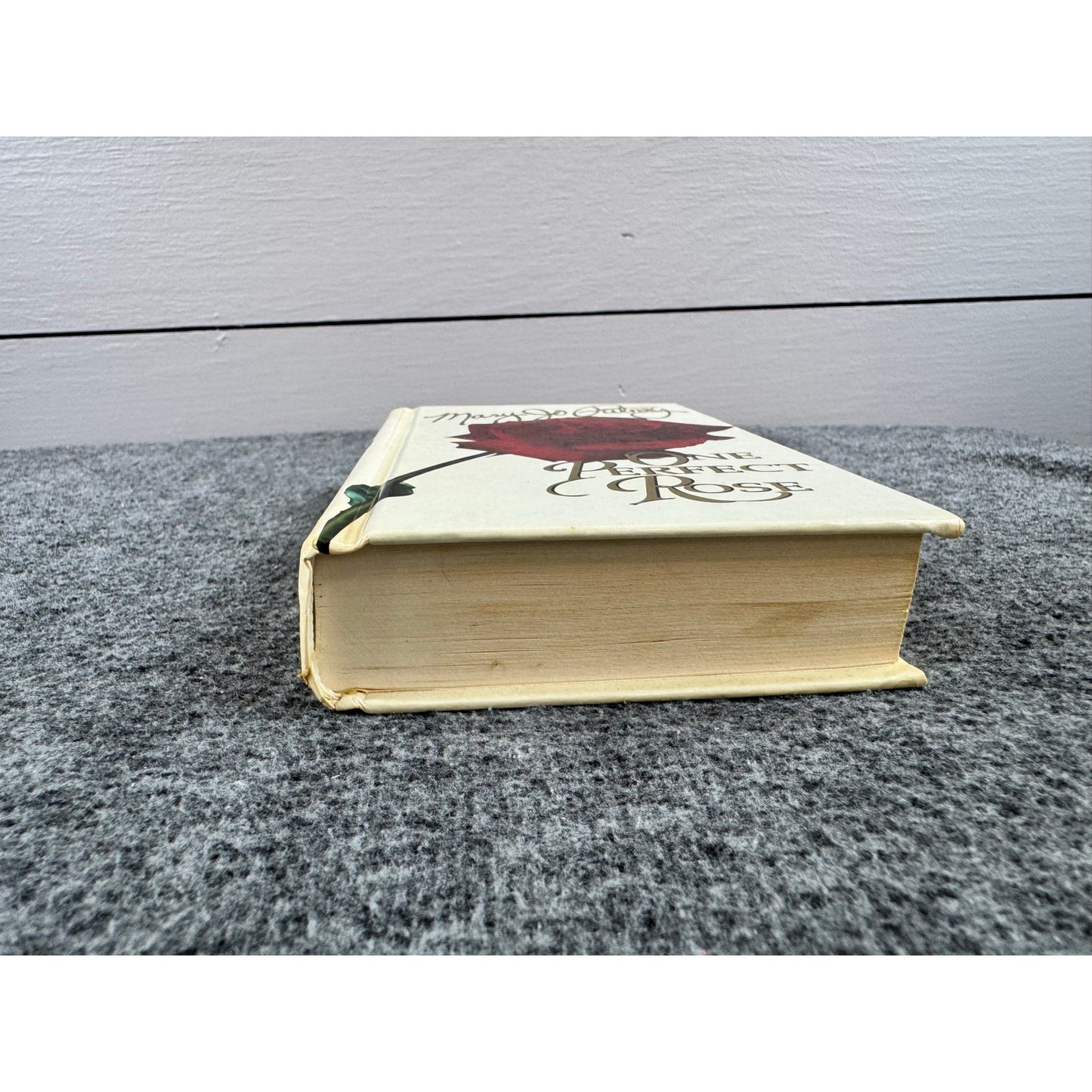 One Perfect Rose by Mary Jo Putney (Hardcover)