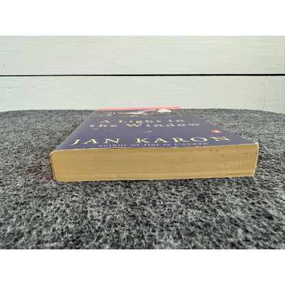 A Light in The Window by Jan Karon (Paperback)