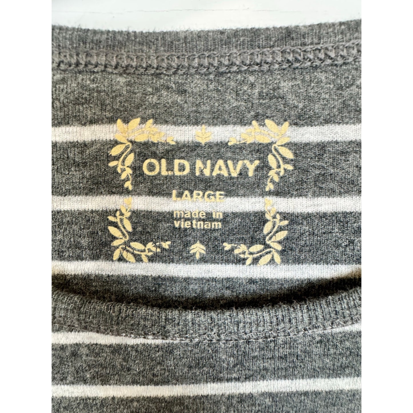 Old Navy Long Sleeve T-Shirt Women's Size Large