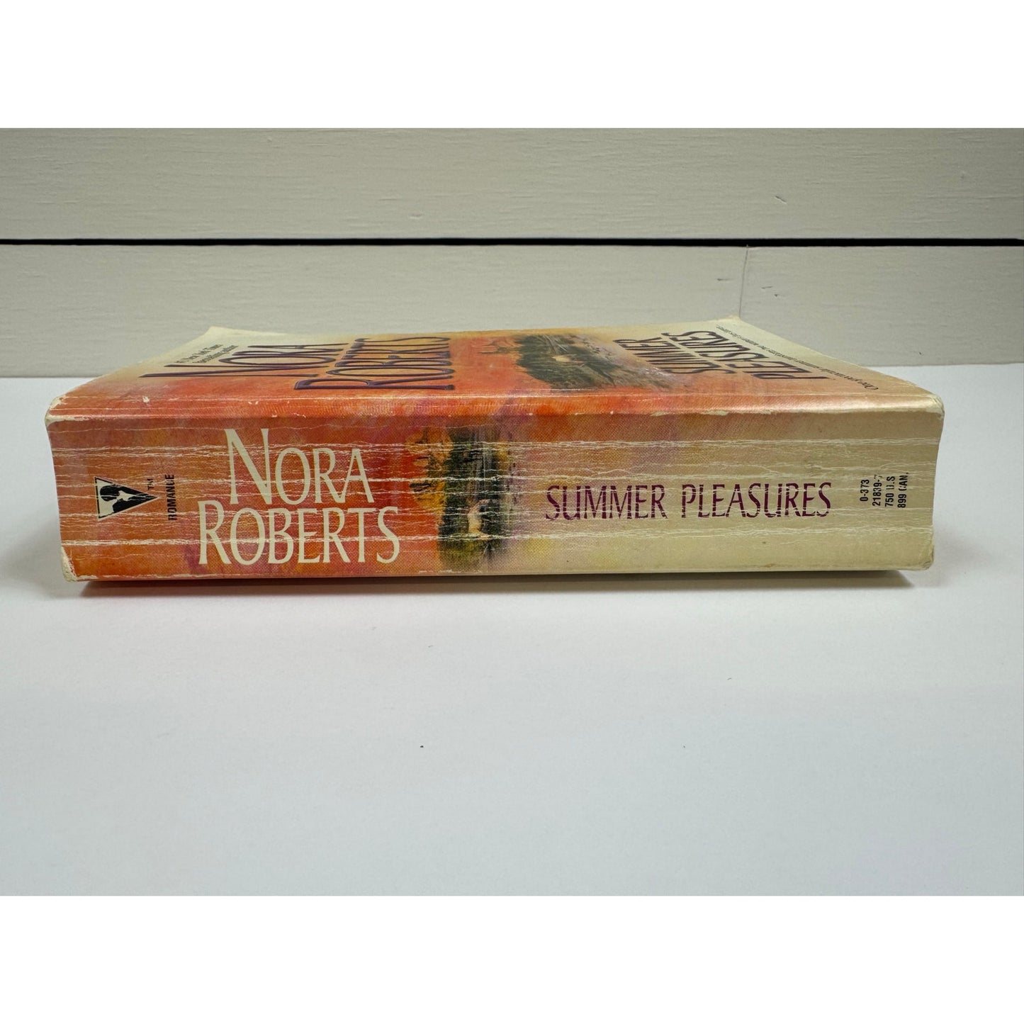 Summer Pleasures by Nora Roberts (Paperback)