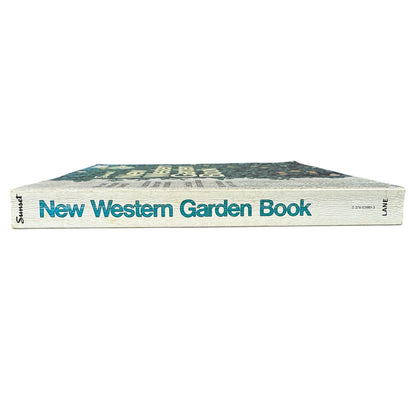 New Western Garden Book by the editors of Sunset (Paperback)