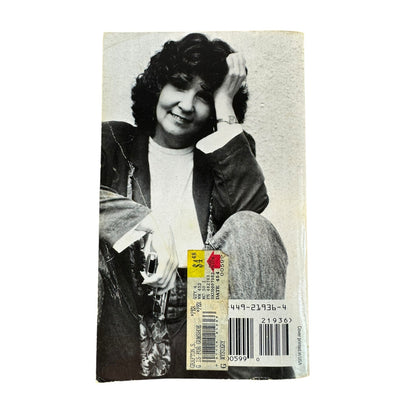 G is for Gumshoe by Sue Grafton (Paperback)