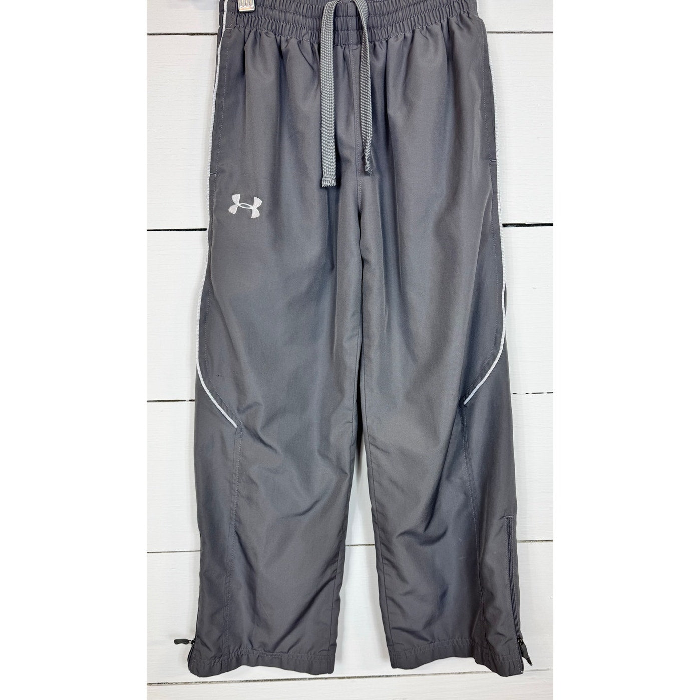 Under Armour Athletic Pants Boy's Size Medium