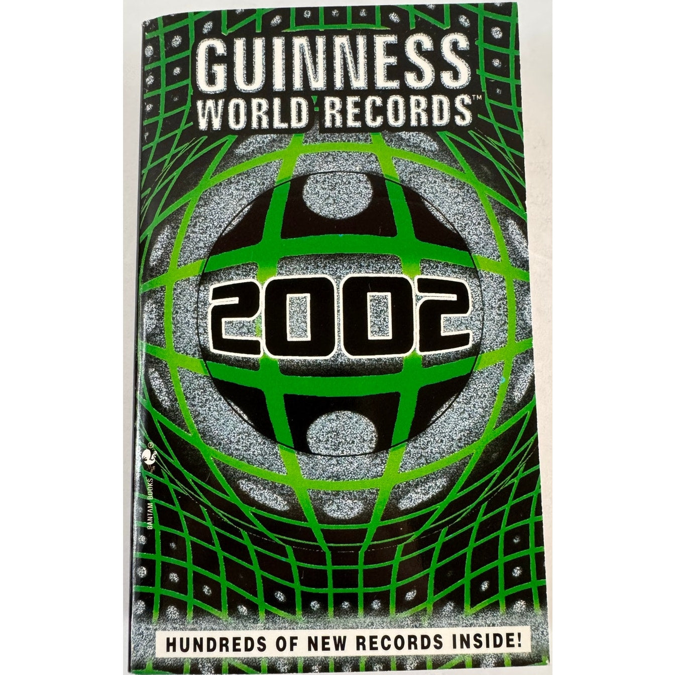 Guinness World Records 2002 by Antonia Cunningham (Paperback)