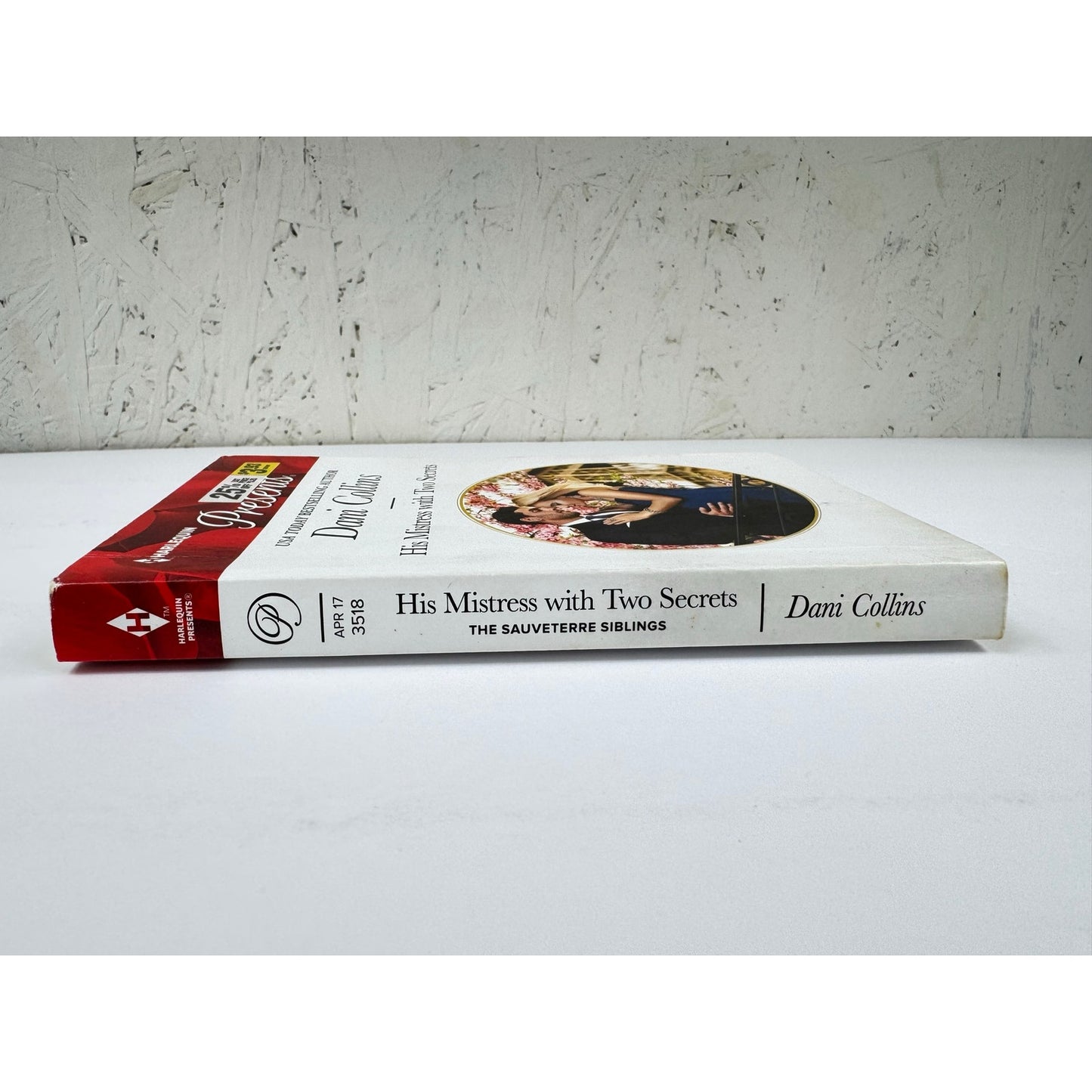 His Mistress with Two Secrets by Dani Collins (Paperback)