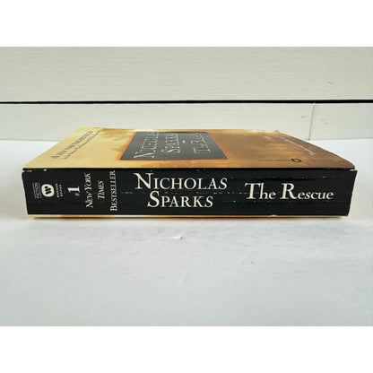 The Rescue by Nicholas Sparks (Paperback)