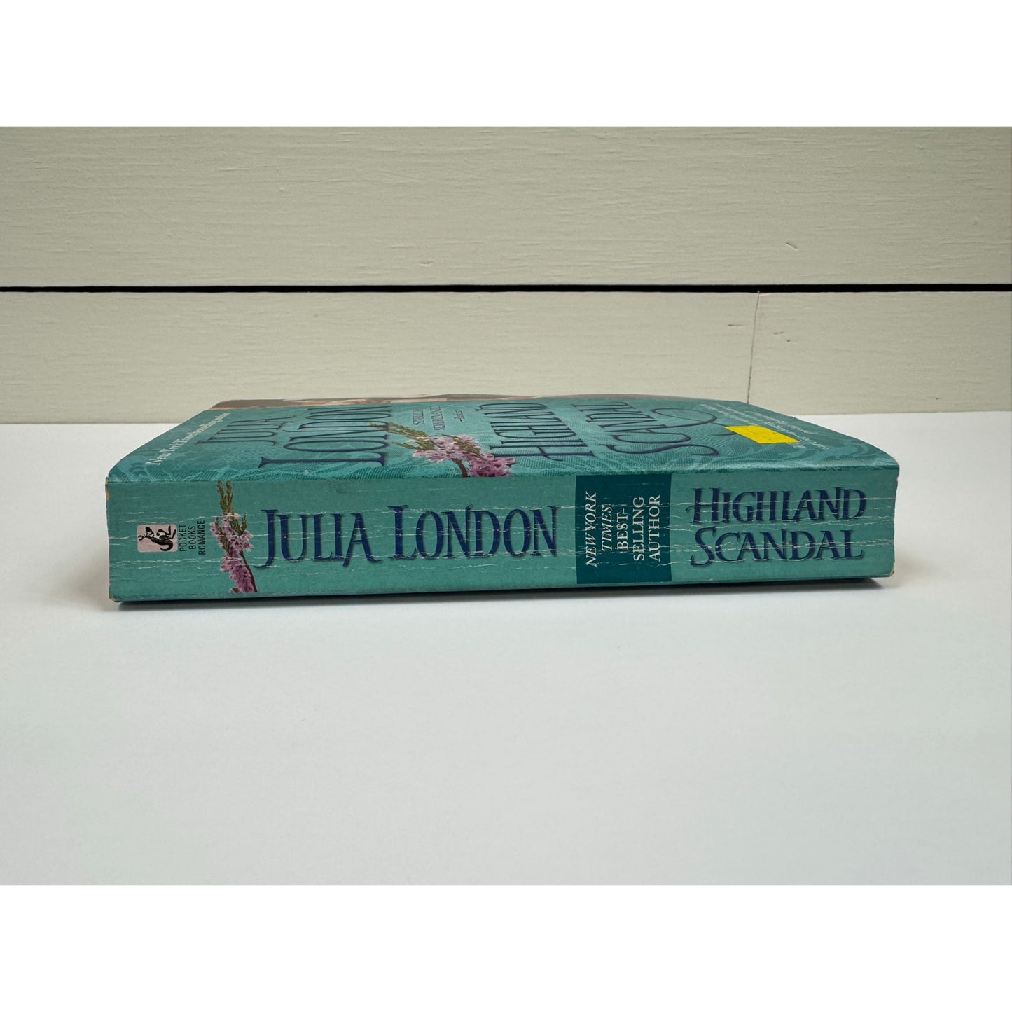 Highland Scandal by Julia London (Paperback)