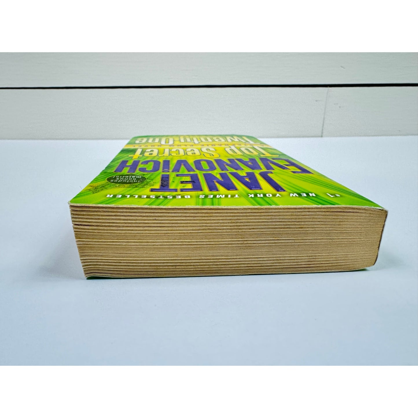 Top Secret Twenty-One by Janet Evanovich (Paperback)