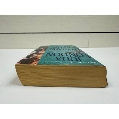 Highland Scandal by Julia London (Paperback)