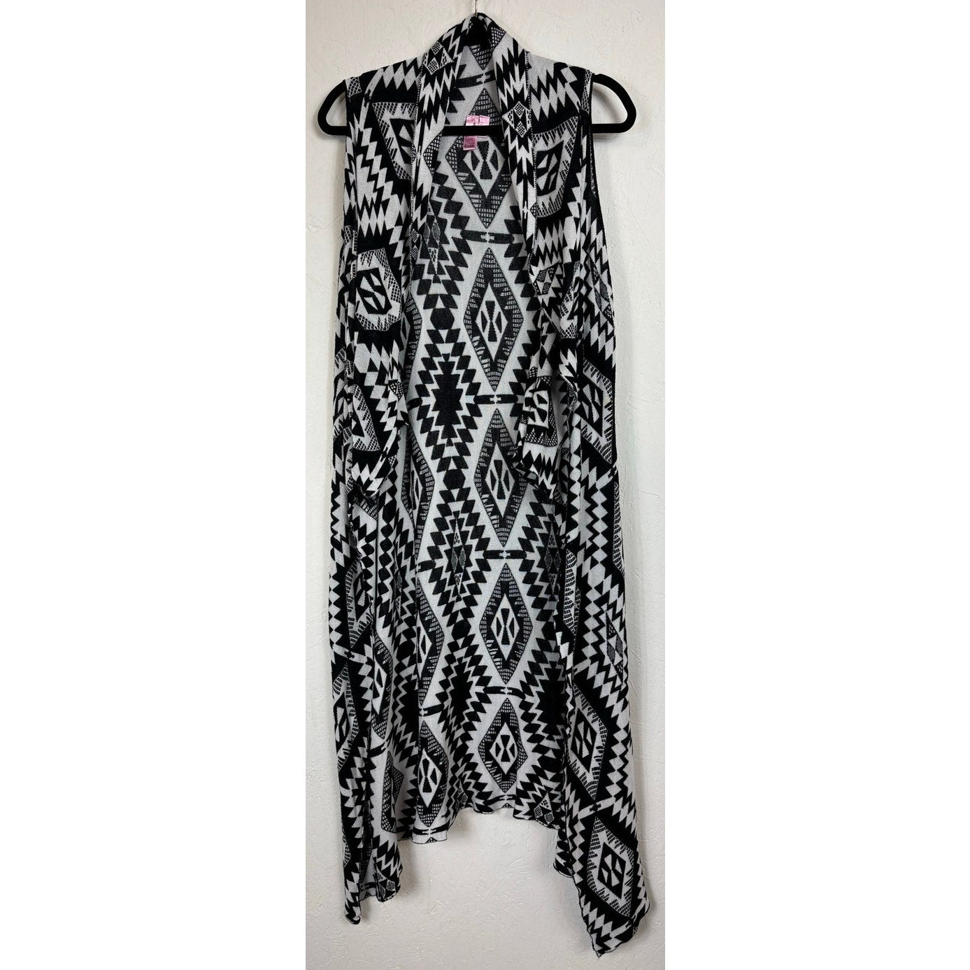 Dolled Up Black & White Sleeveless Cardigan Women's Medium