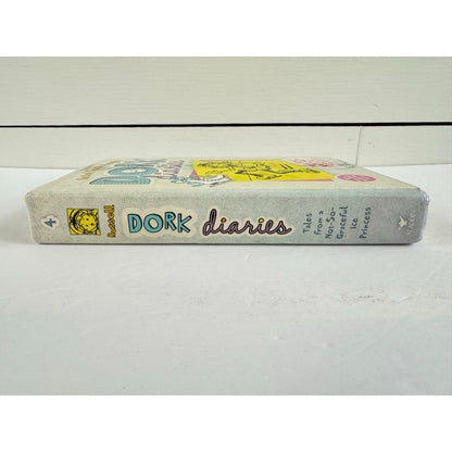 Dork Diaries: Tales from a Not-So-Graceful Ice Princess (Hardcover)