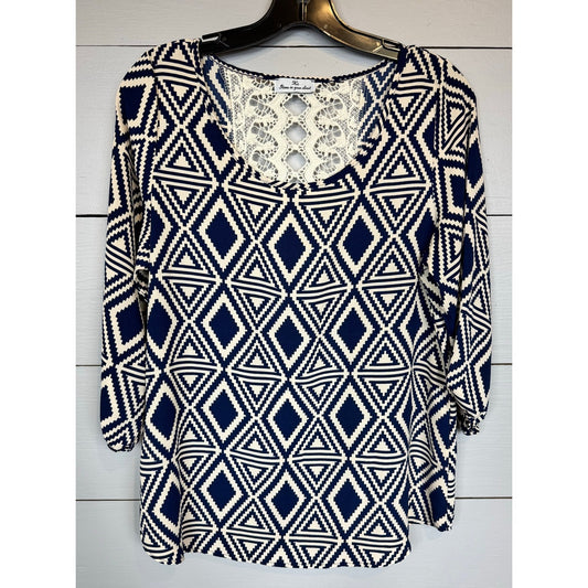 Kii 3/4 Sleeve Women's Blouse Women's Size Medium