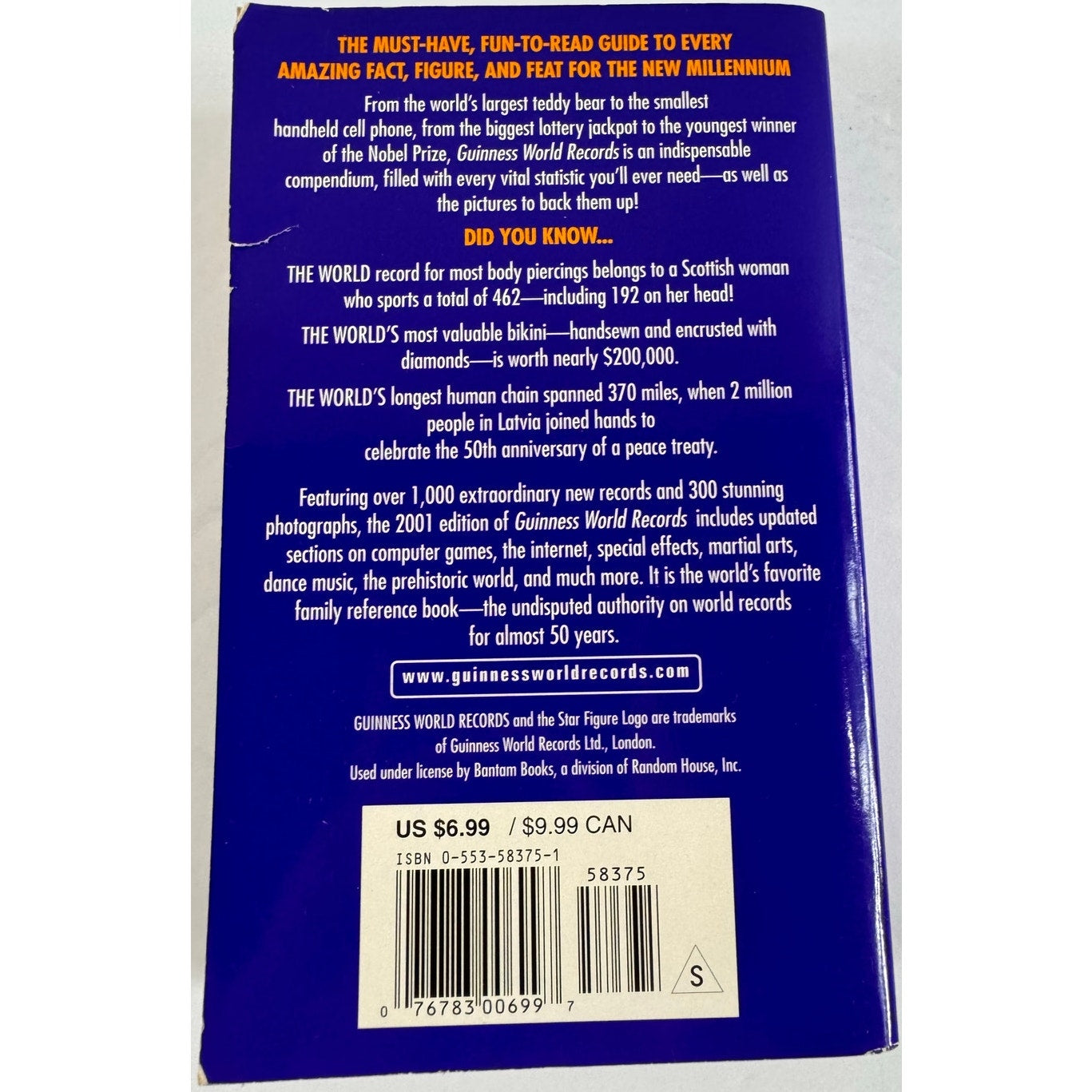 Guinness World Records 2001 by Mark C. Young (Paperback)