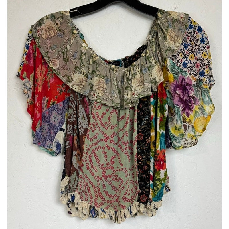 Young Threads Multicolor Short Sleeve Cropped Blouse Women's Medium