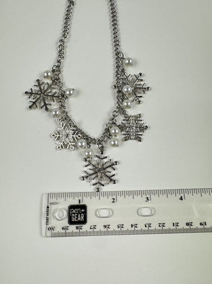 Fashion Jewelry Silver Toned Snowflake with Pearl Beads Women's Necklace