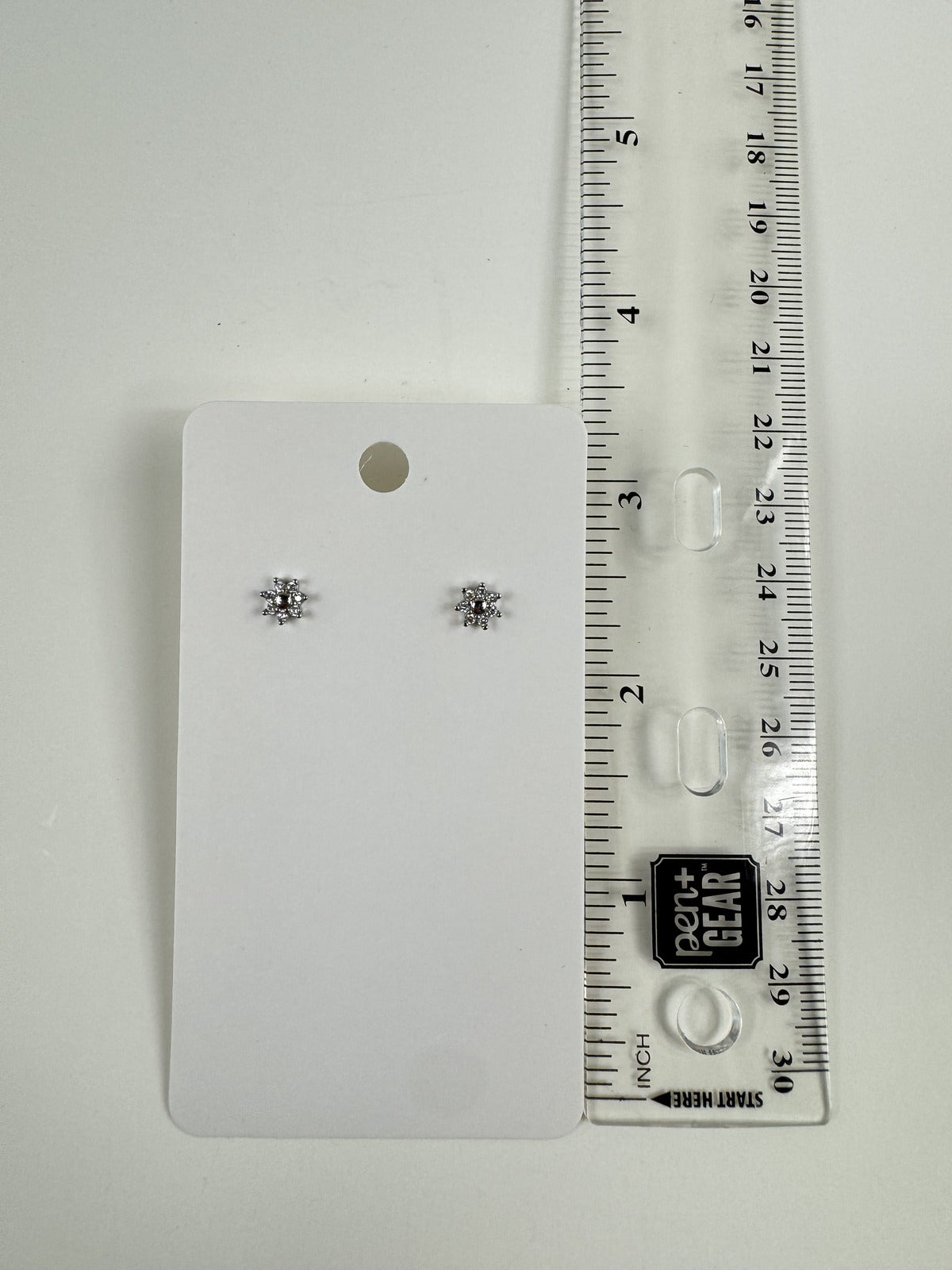 Fashion Jewelry Silver Tone Rhinestone Flower Stud Earrings