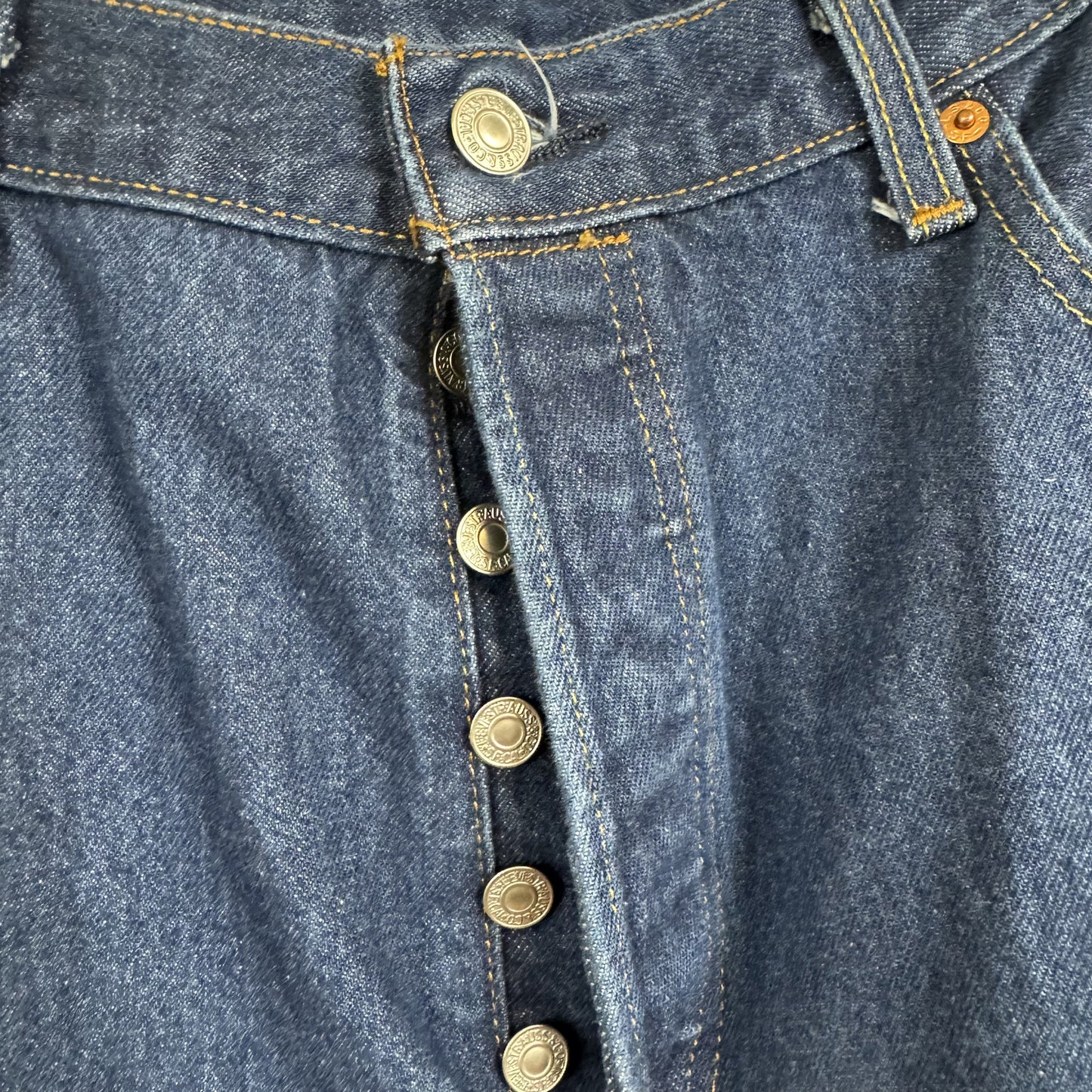 Levi Strauss & Co. Blue Straight Cut Jeans Men's Size 38x32
