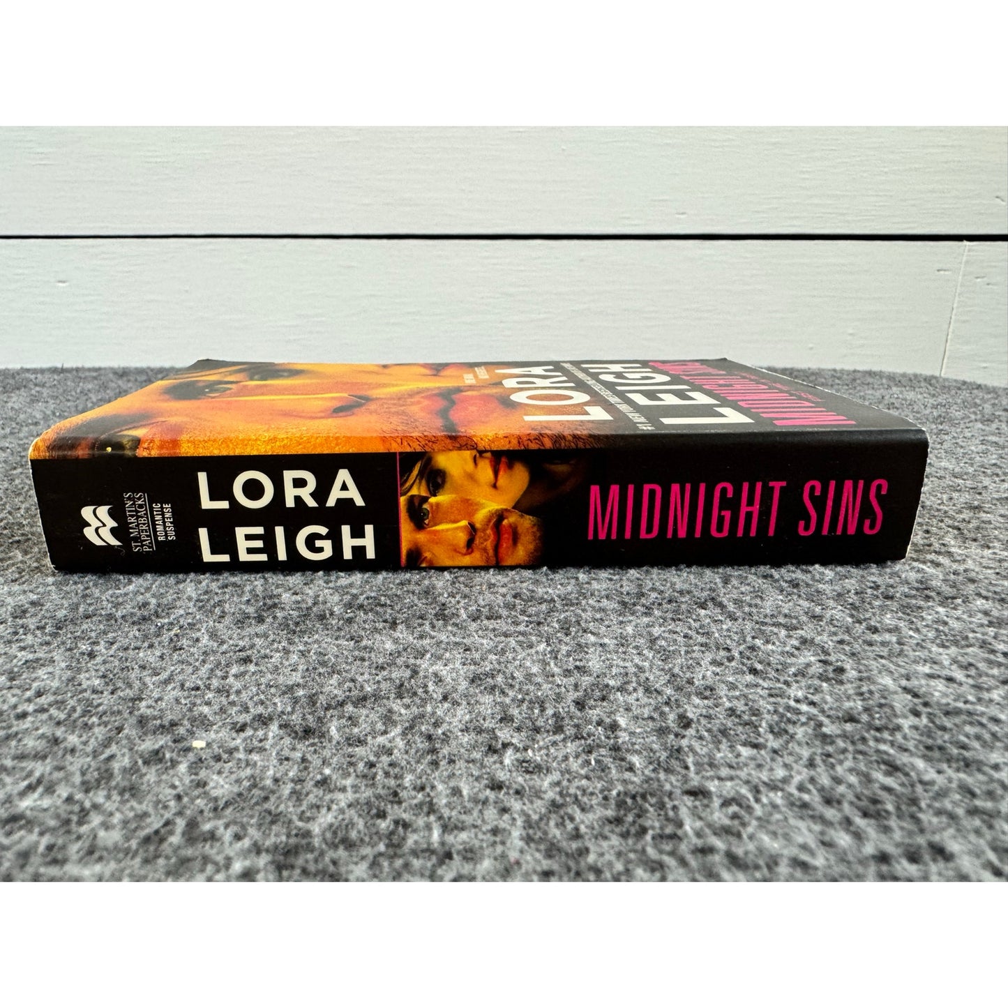 Midnight Sins by Lora Leigh (Paperback)
