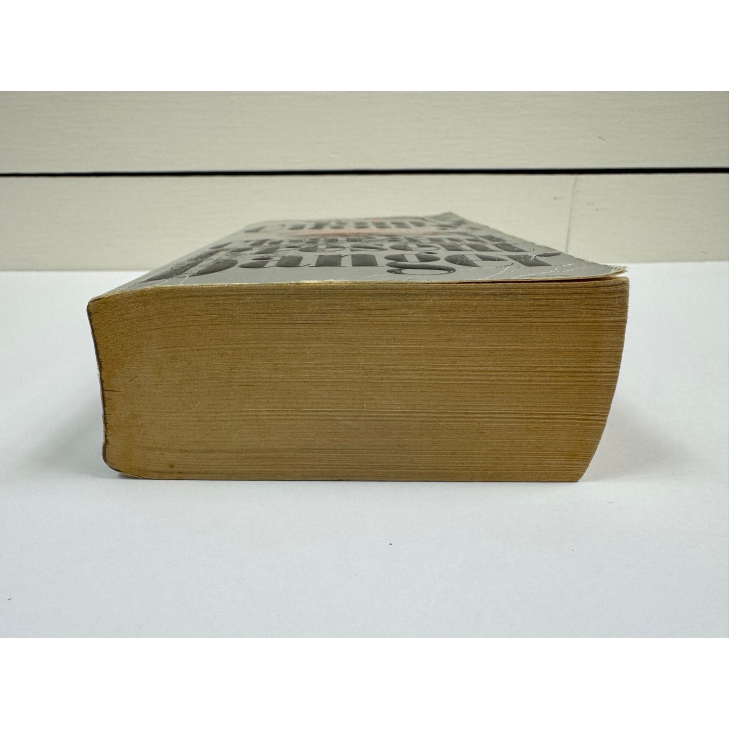 Clear and Present Danger by Tom Clancy (Paperback)