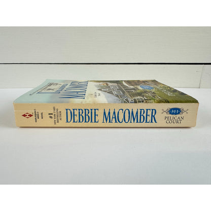 311 Pelican Court by Debbie Macomber (Paperback)