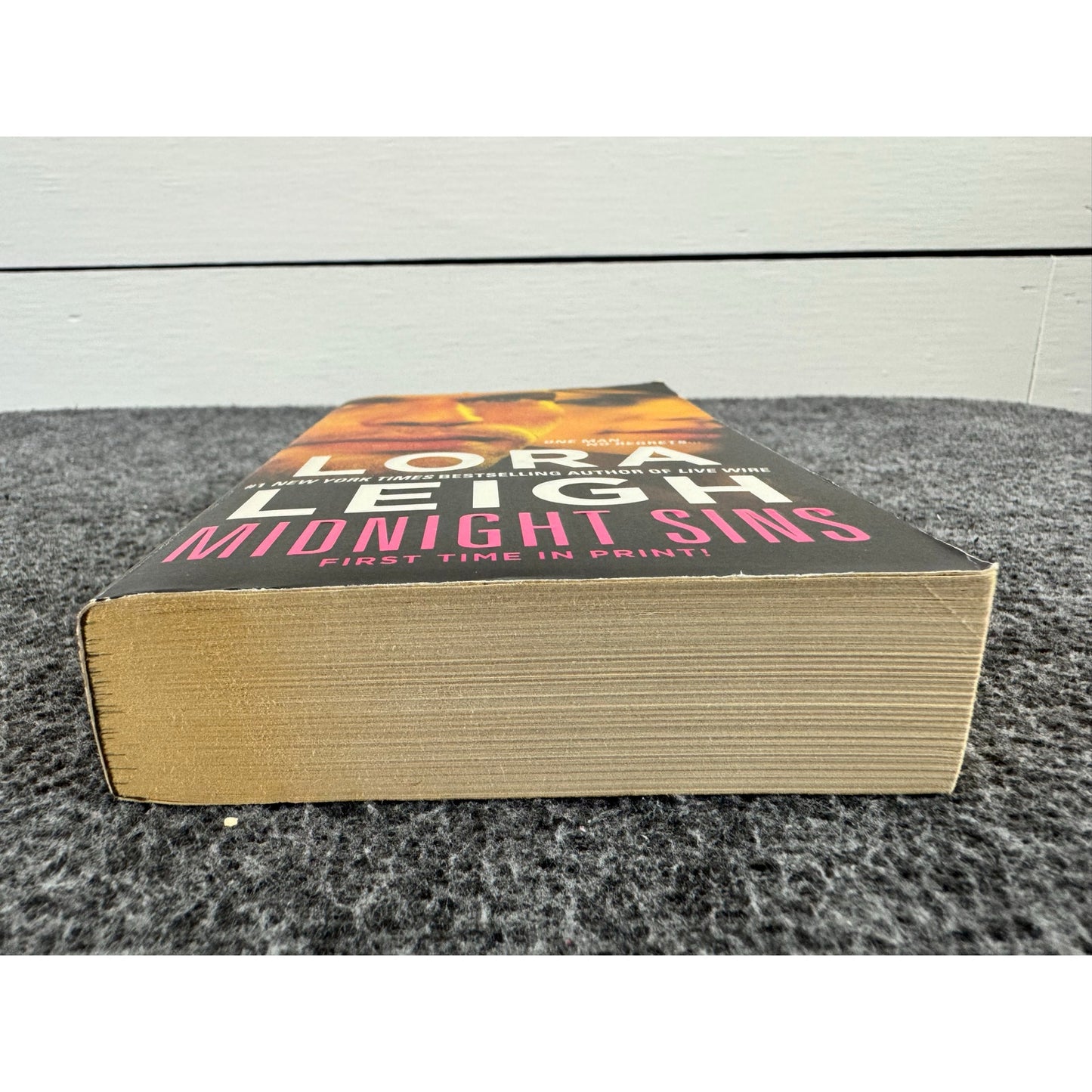 Midnight Sins by Lora Leigh (Paperback)