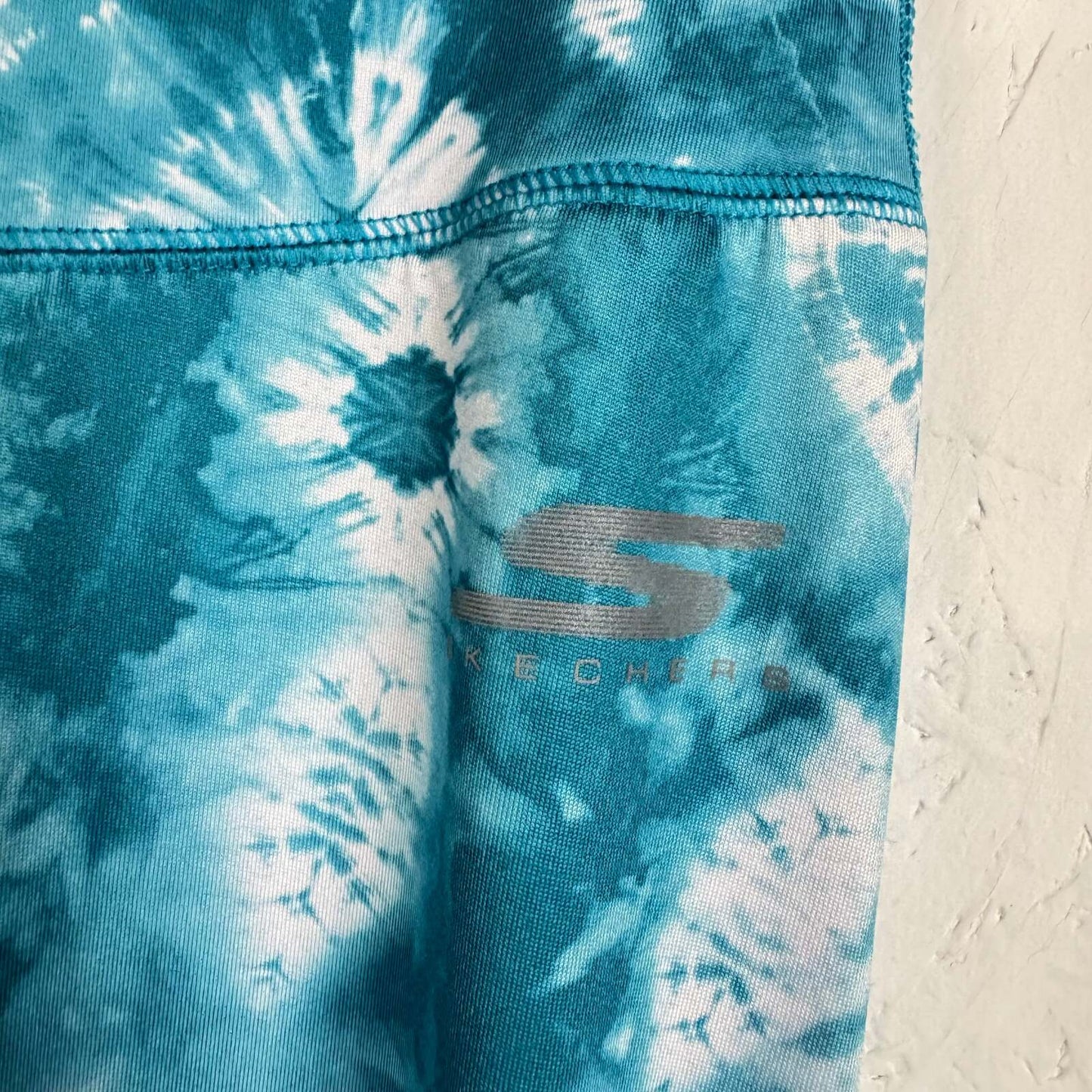 Skechers Blue and White Leggings Women's Size Small