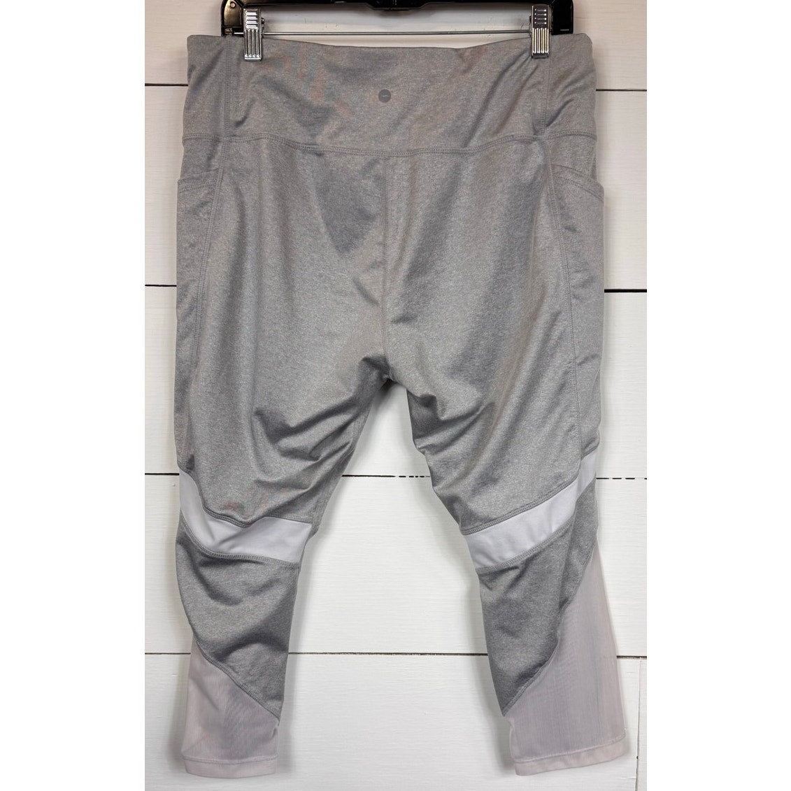 Avia Gray Capri Leggings Women's Size XL