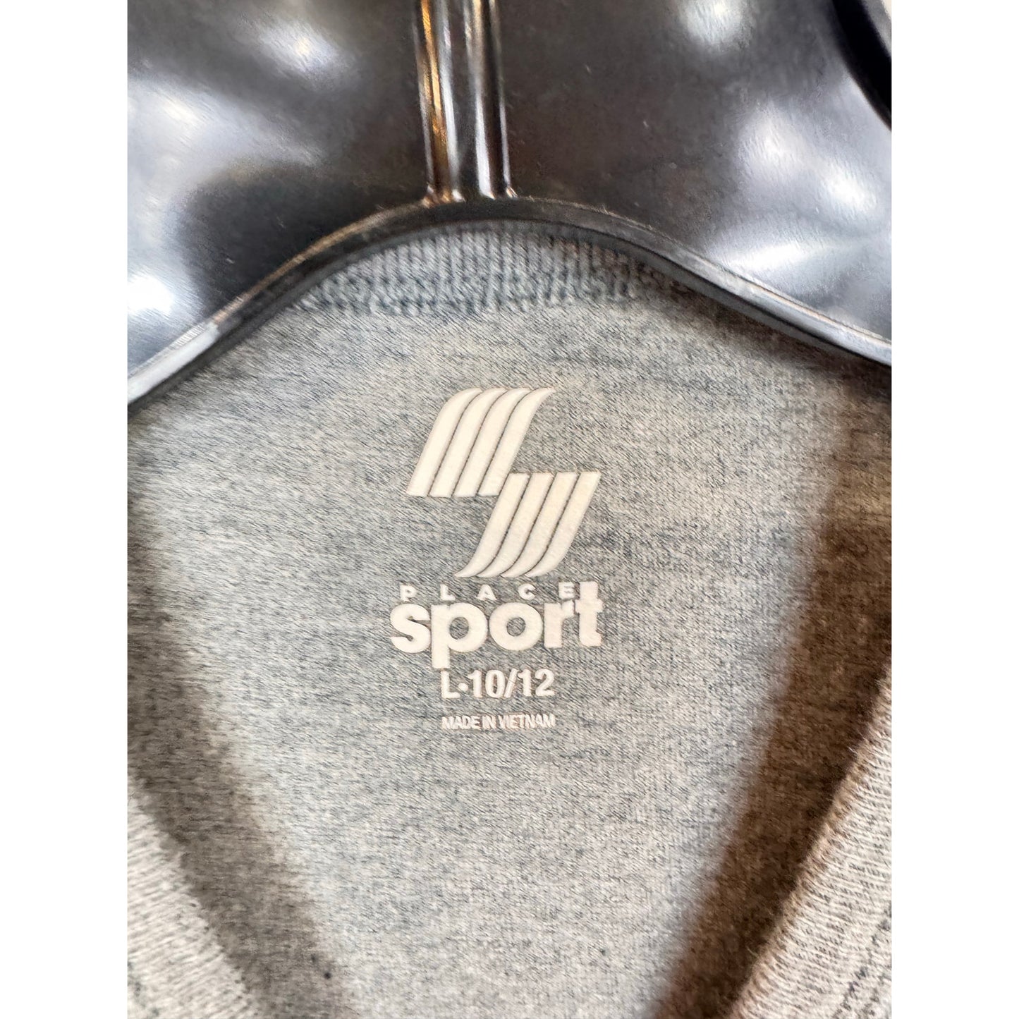 The Children's Place Gray Sleeveless Shirt Boy's Size Large (10-12)